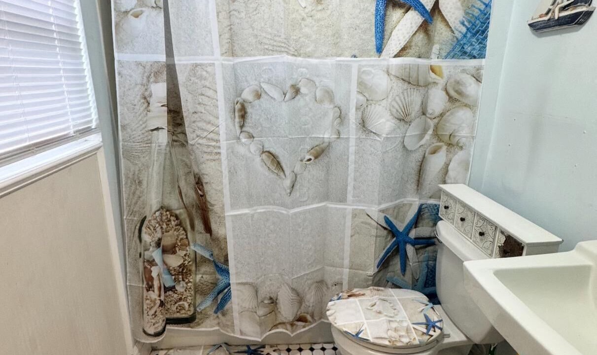 Photo of Bathroom in United Central