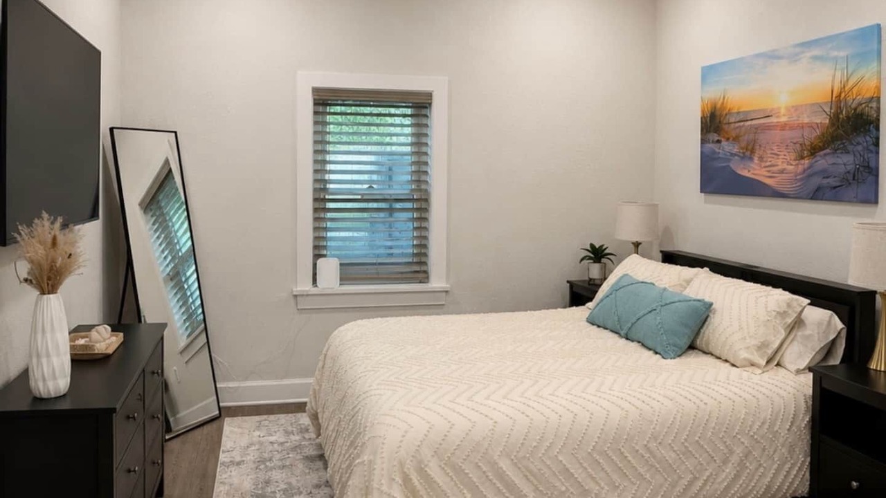 Photo of Bedroom in Park East