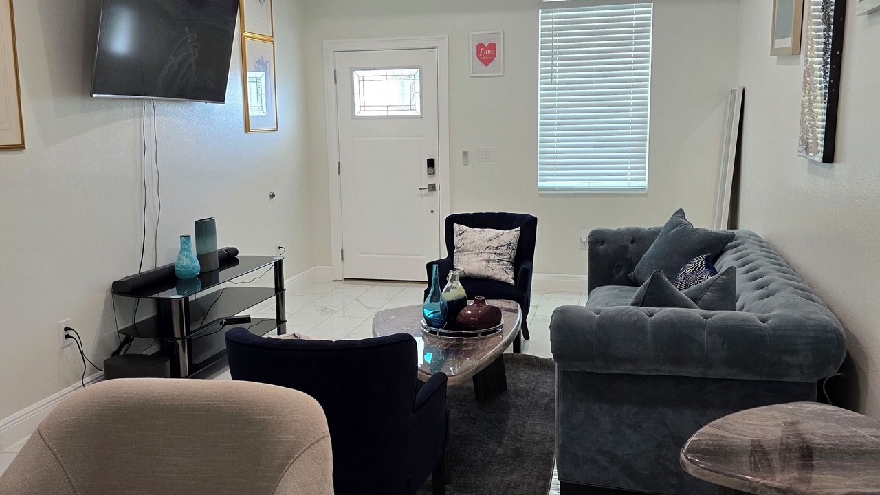 Photo of Livingroom in East Tampa
