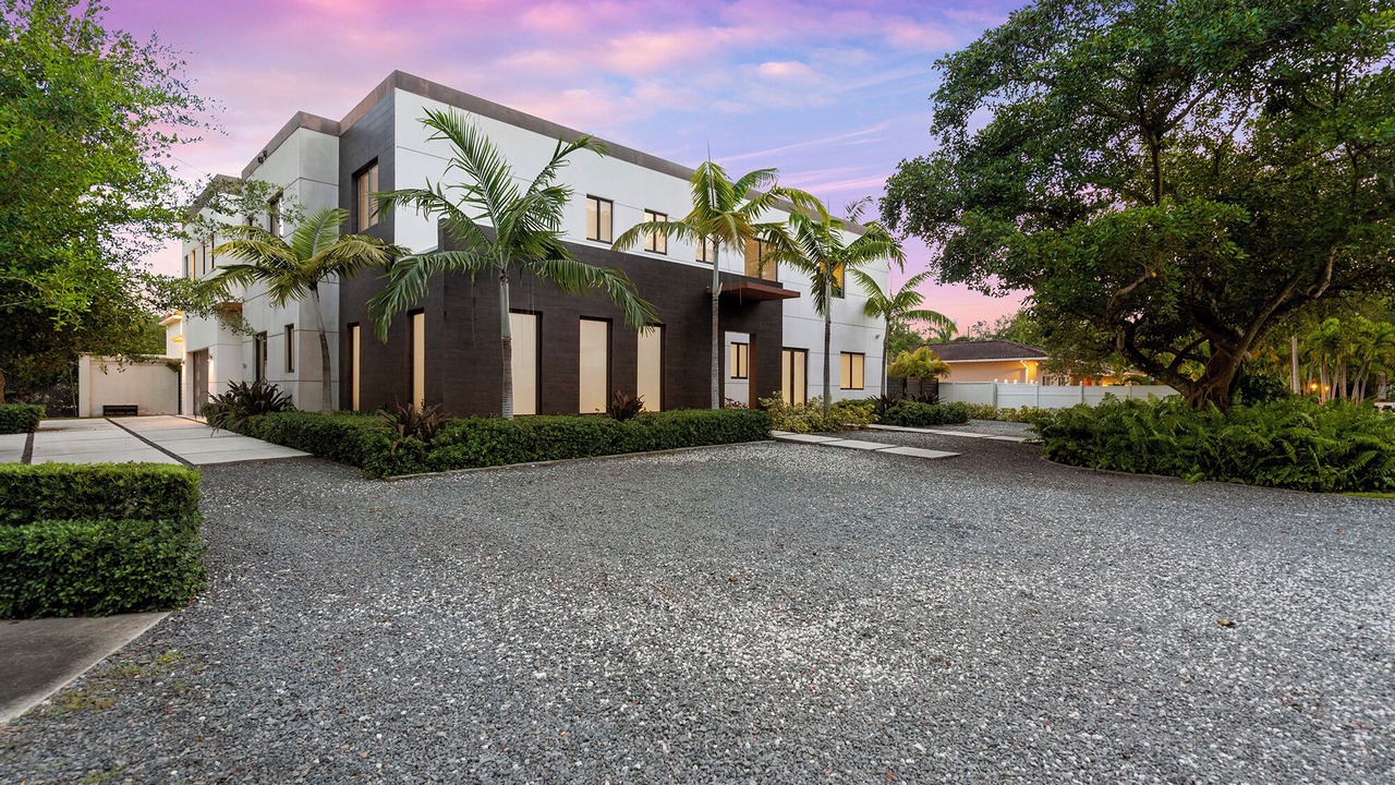 Photo of Outdoor in Ludlam