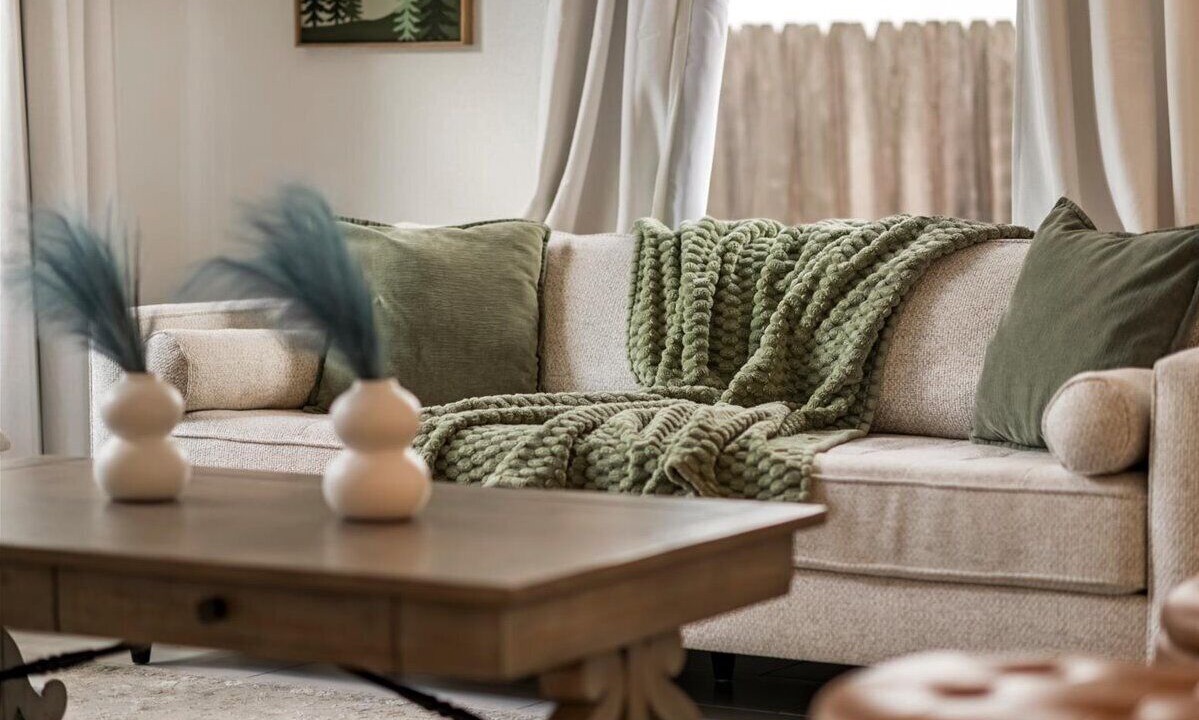 Photo of Livingroom in Shore Acres