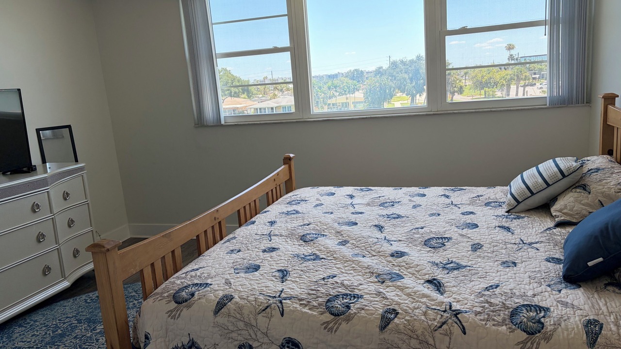 Photo of Bedroom in South Pasadena
