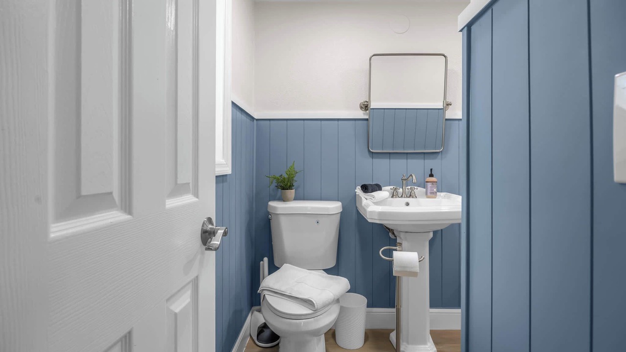 Photo of Bathroom in Parsuns To Cocoa Beach