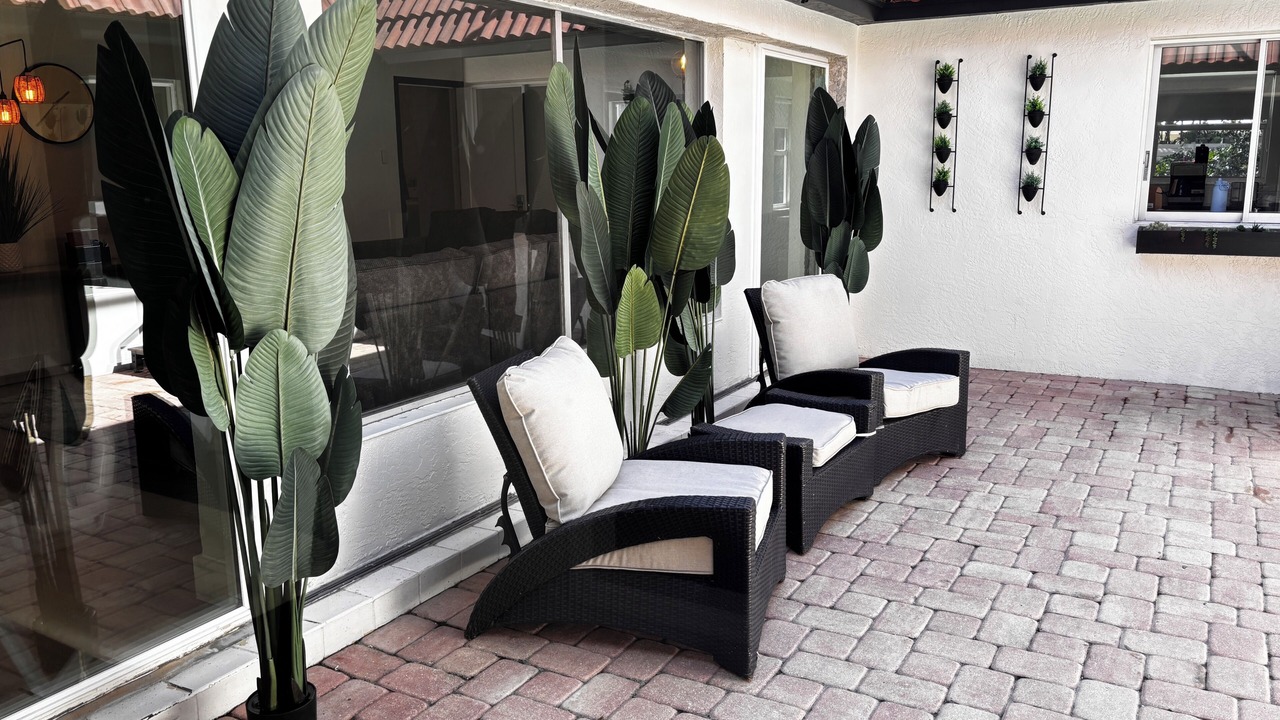 Photo of Patio Balcony in Sarasota Springs