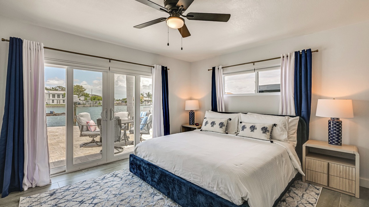 Photo of Bedroom in Redington Beach