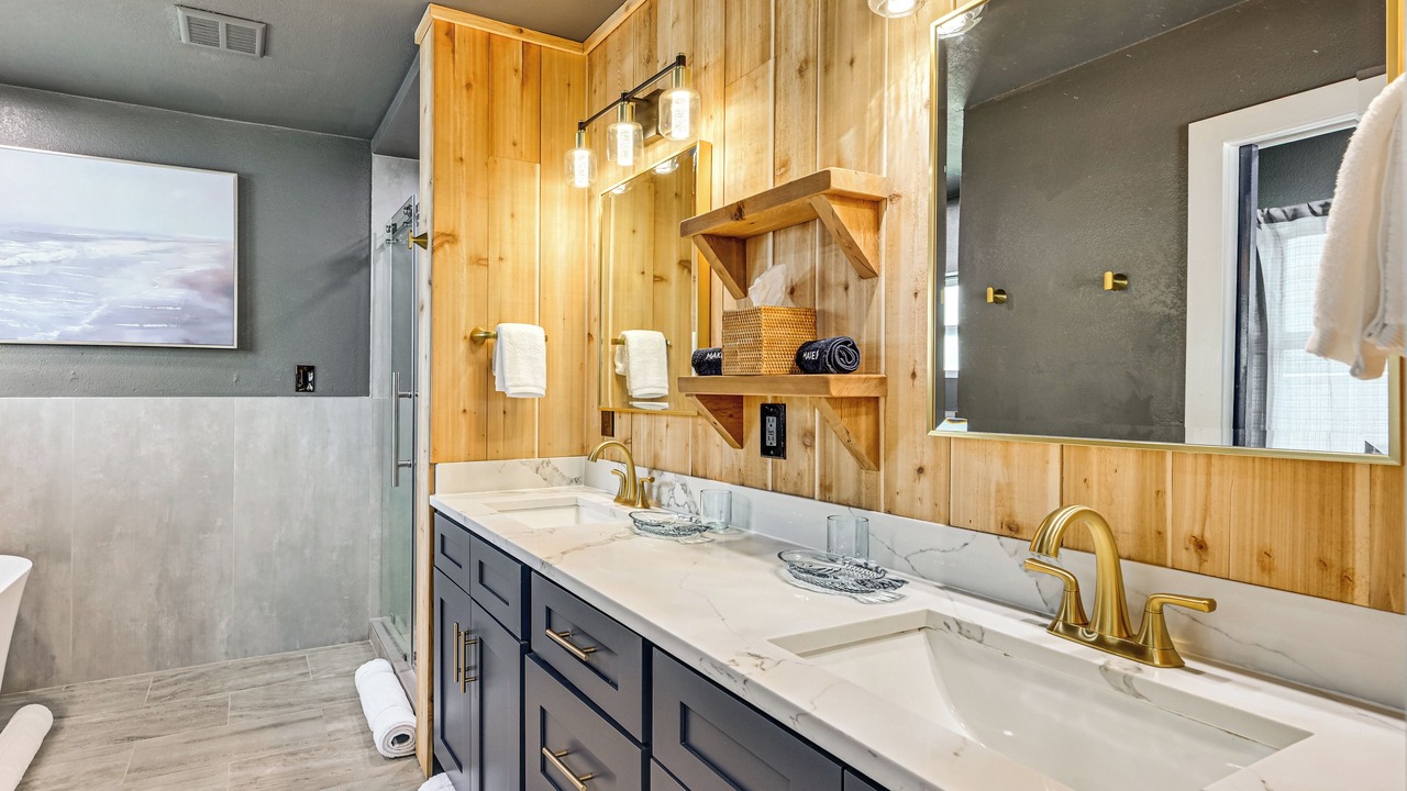 Photo of Bathroom in Redington Beach