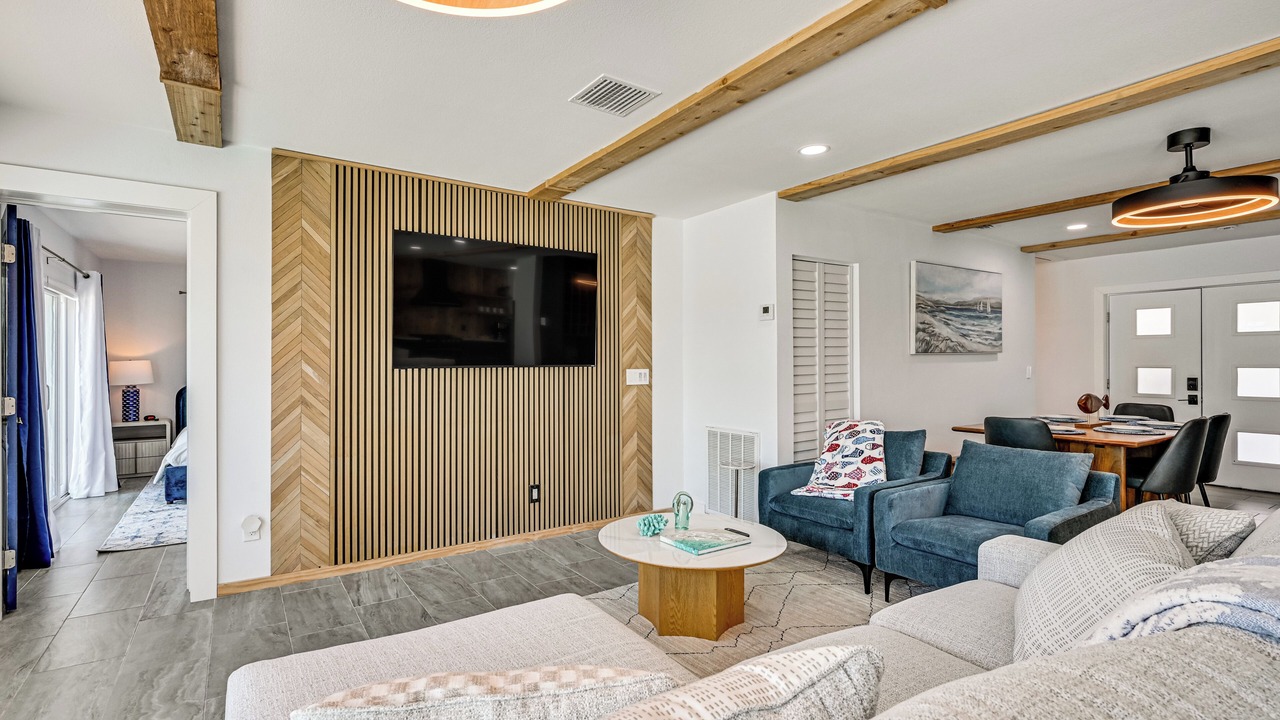 Photo of Livingroom in Redington Beach