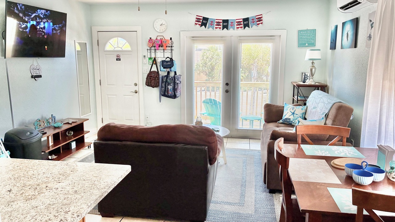 Photo of Livingroom in Madeira Beach