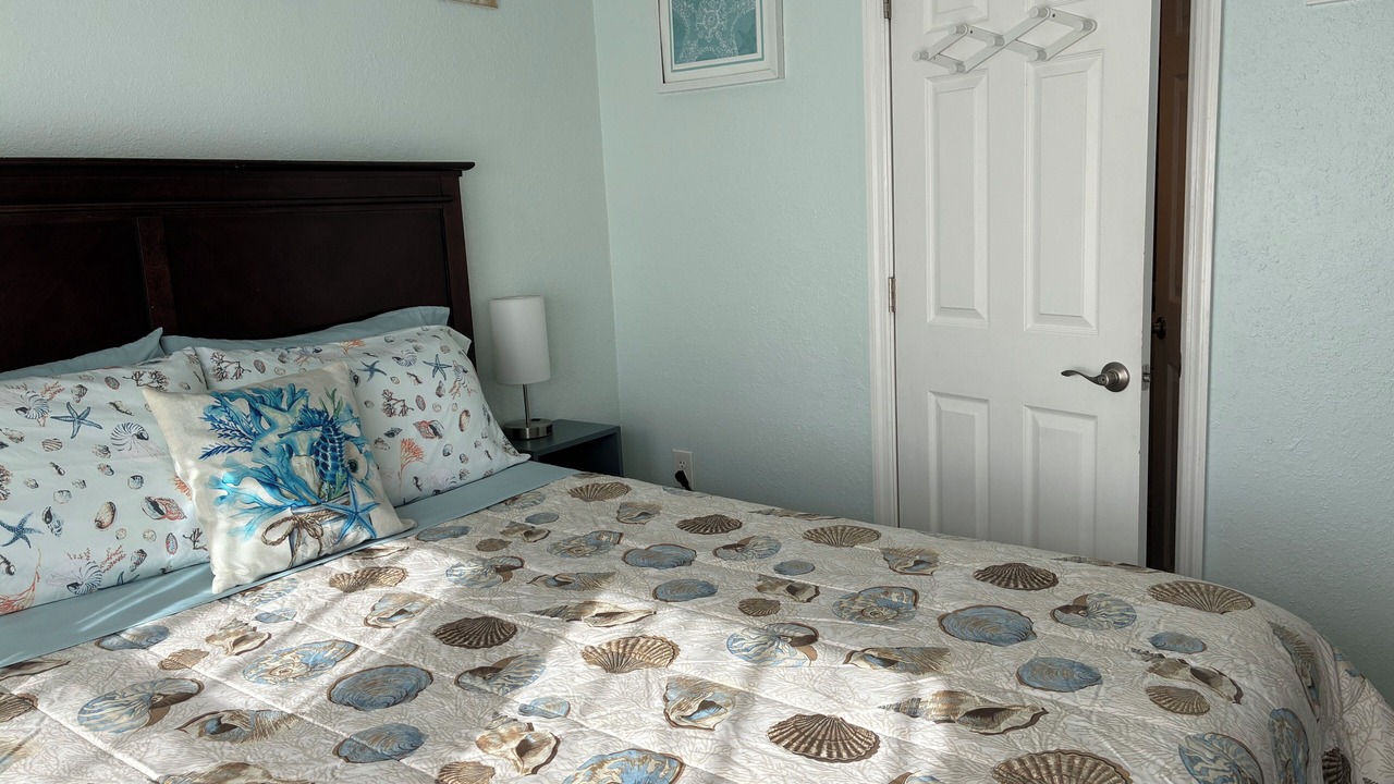 Photo of Bedroom in Madeira Beach
