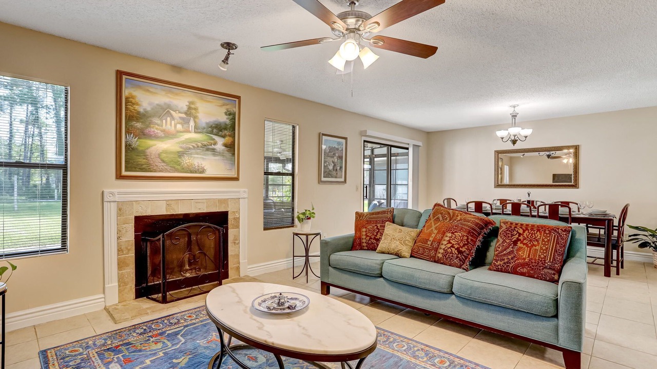 Photo of Livingroom in Sunbeam