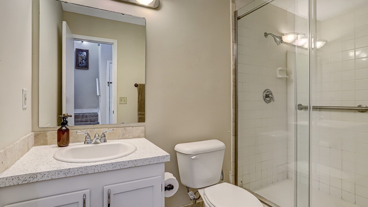 Photo of Bathroom in Sunbeam