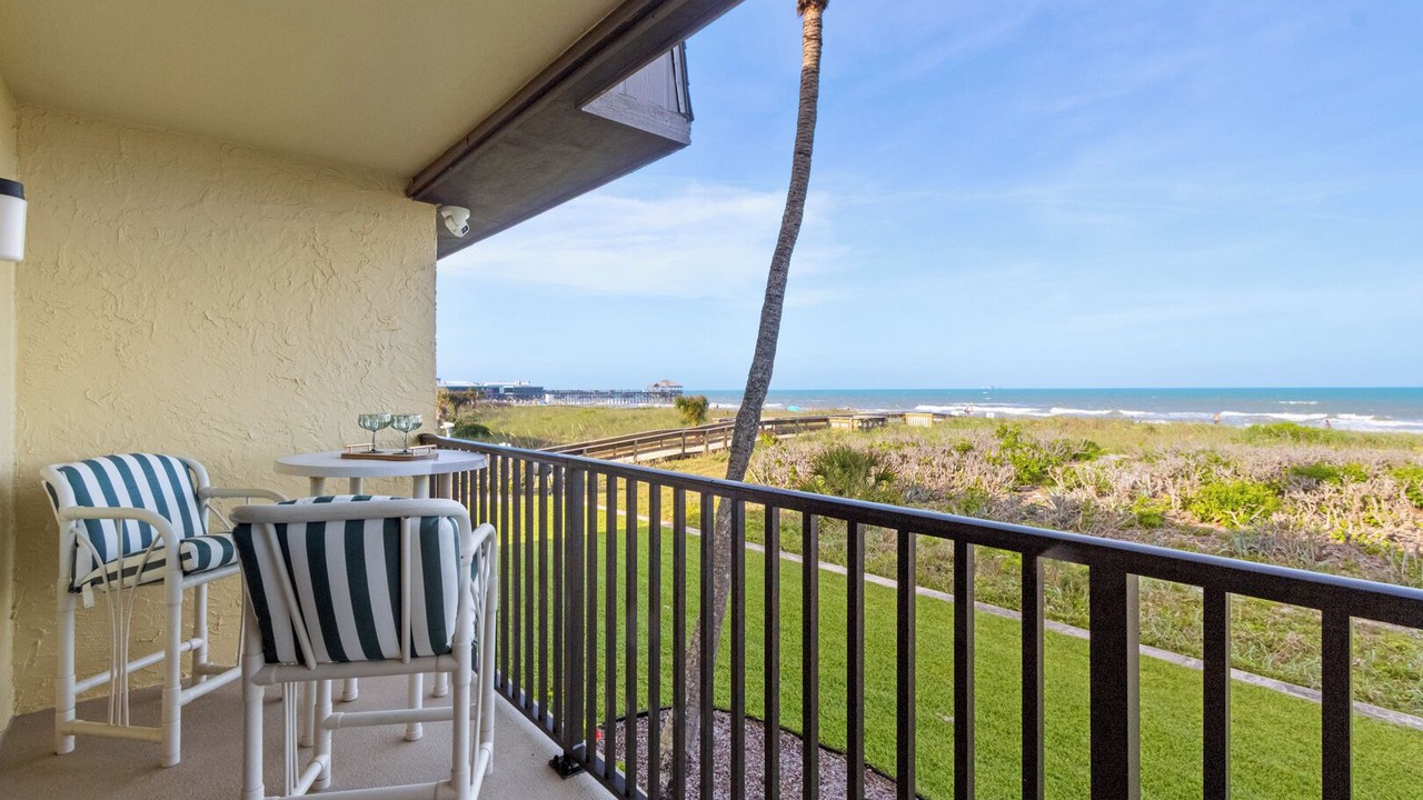 Photo of Patio Balcony in Avon By The Sea