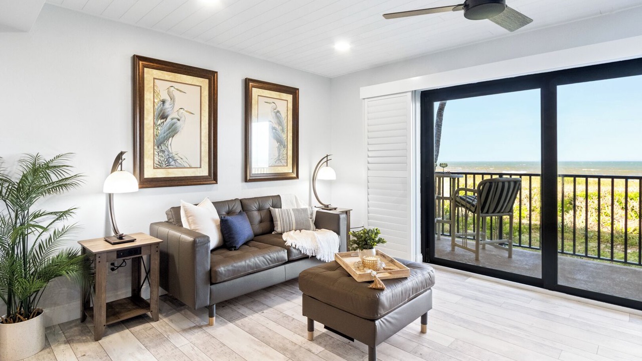 Photo of Patio Balcony in Avon By The Sea
