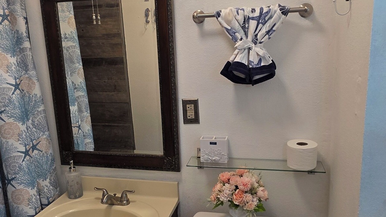 Photo of Bathroom in Lake Magdalene