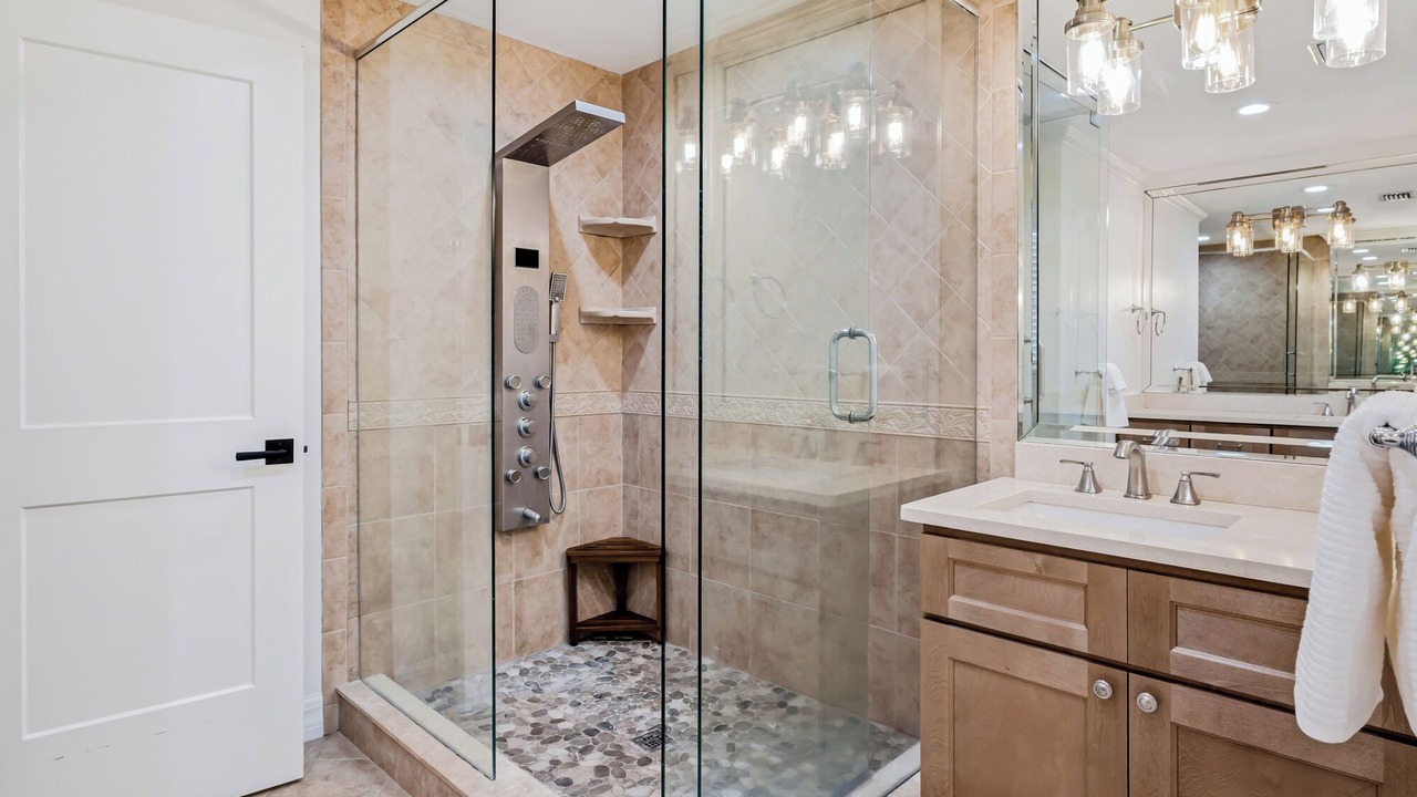 Photo of Bathroom in Harbor Hills