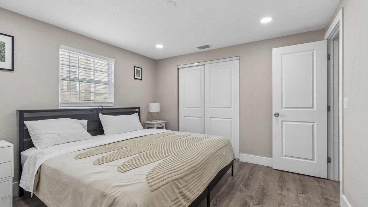 Photo of Bedroom in Beach Park