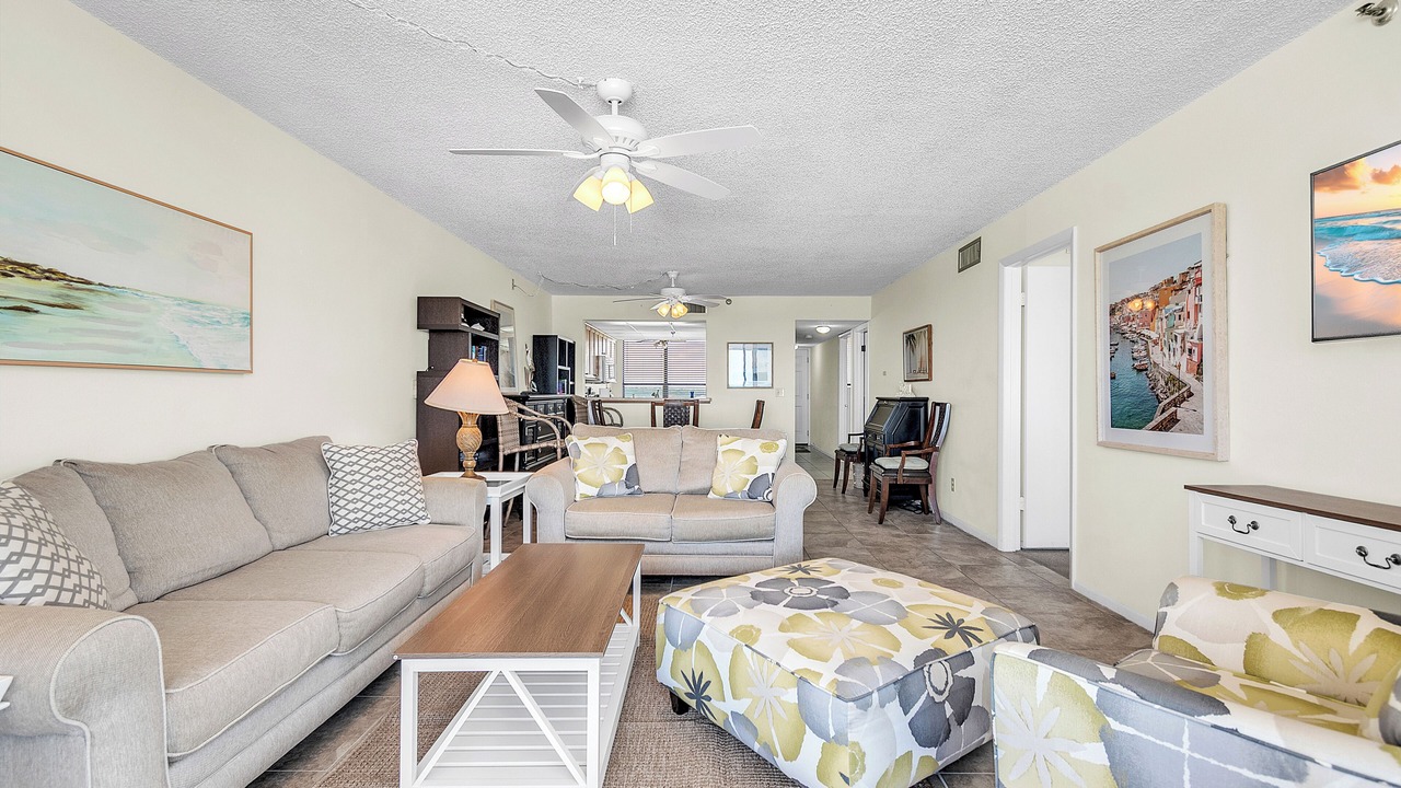 Photo of Livingroom in Redington Shores