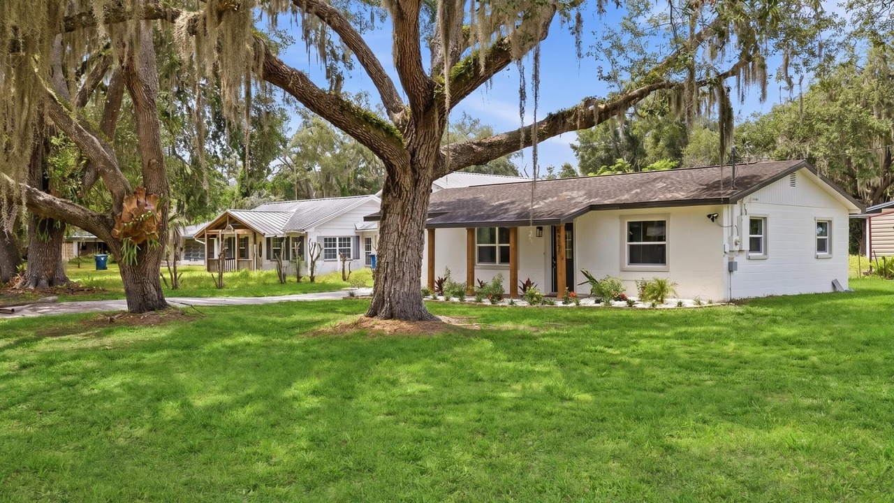 Photo of Outdoor in Ridge Manor