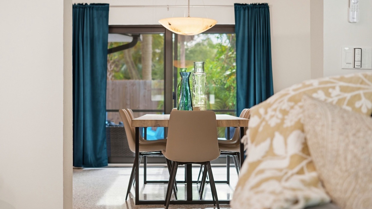 Photo of Livingroom in Bay Isle