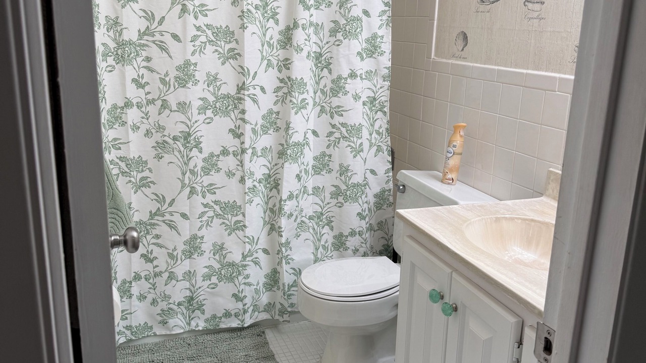 Photo of Bathroom in Ormond Beach
