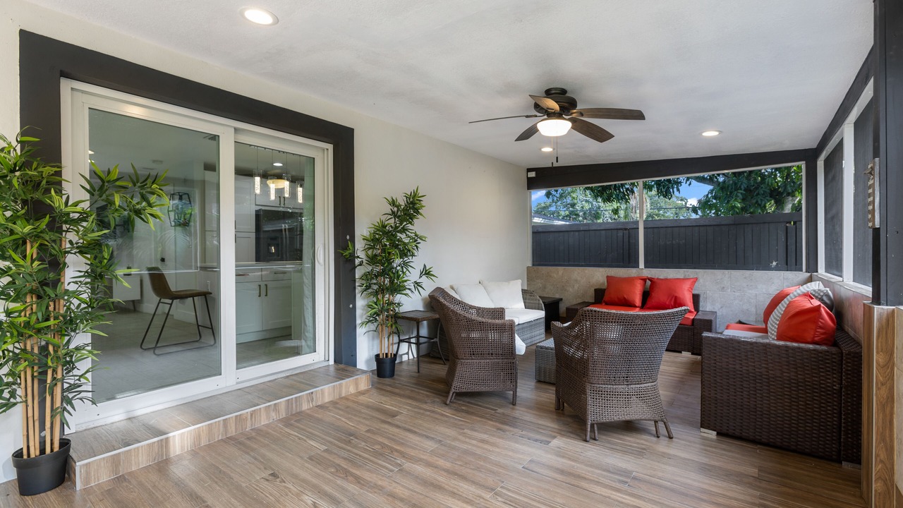 Photo of Patio Balcony in Port Tampa City