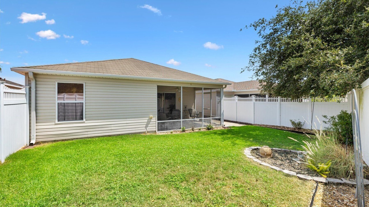 Photo of Outdoor in Duval