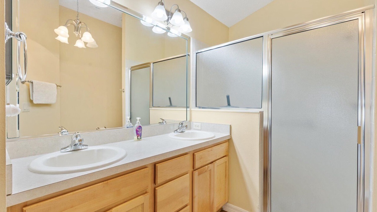 Photo of Bathroom in Duval