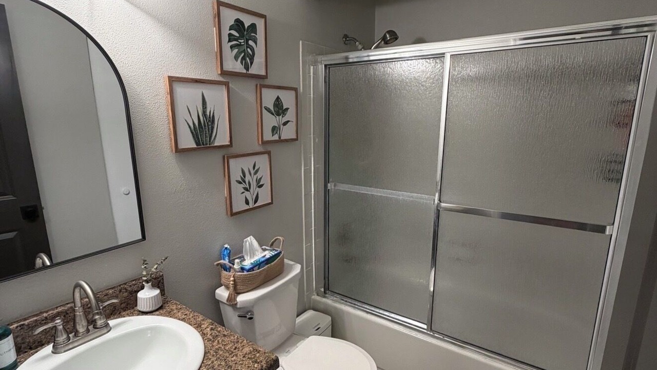 Photo of Bathroom in Greater Northdale