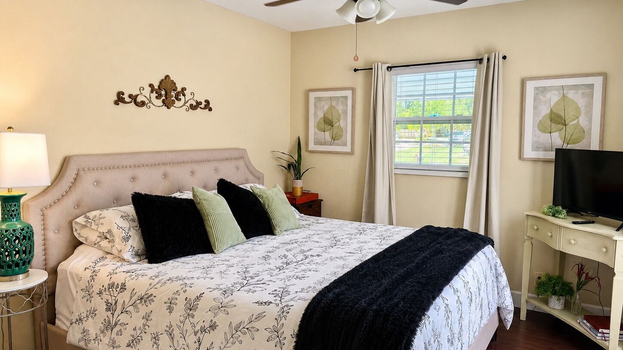 Photo of Bedroom in Sarasota Springs
