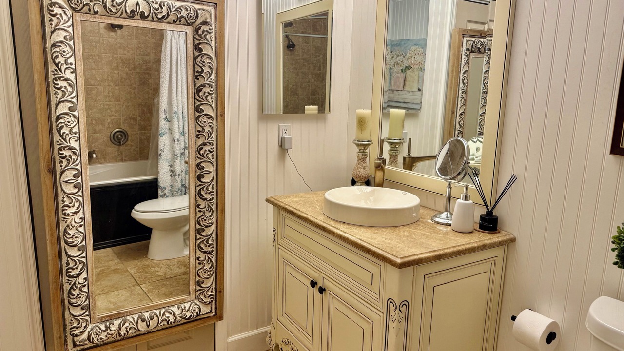 Photo of Bathroom in Sarasota Springs