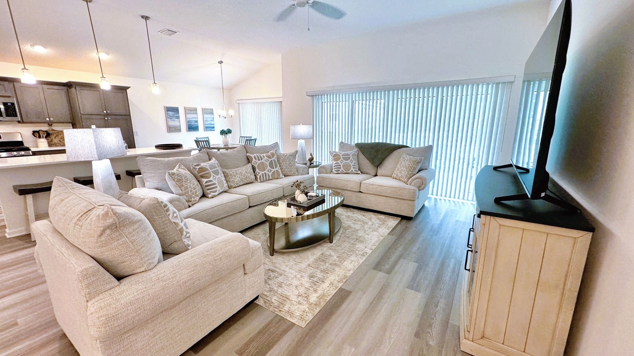 Photo of Livingroom in Okahumpka
