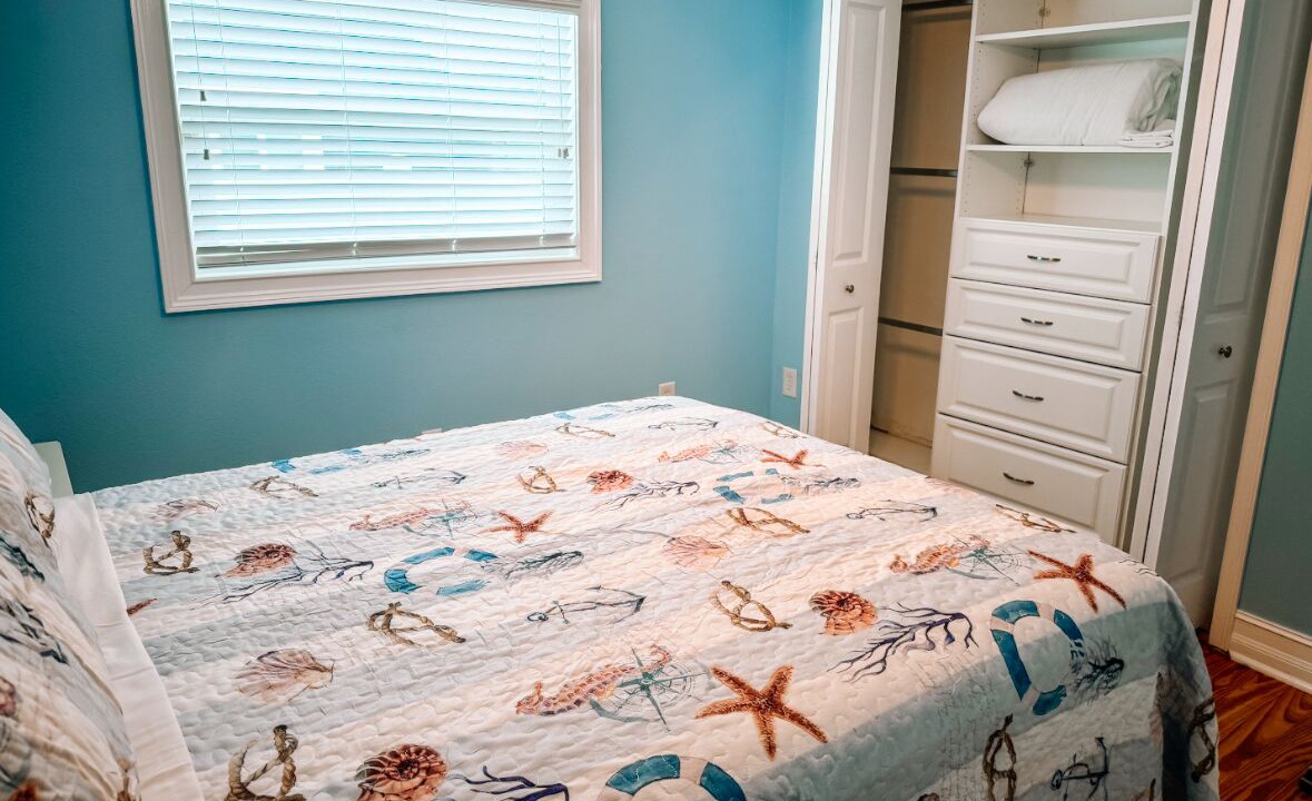 Photo of Bedroom in Elizabeth Mcbrides Raulersons