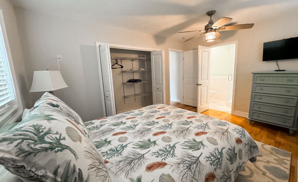 Photo of Bedroom in Elizabeth Mcbrides Raulersons