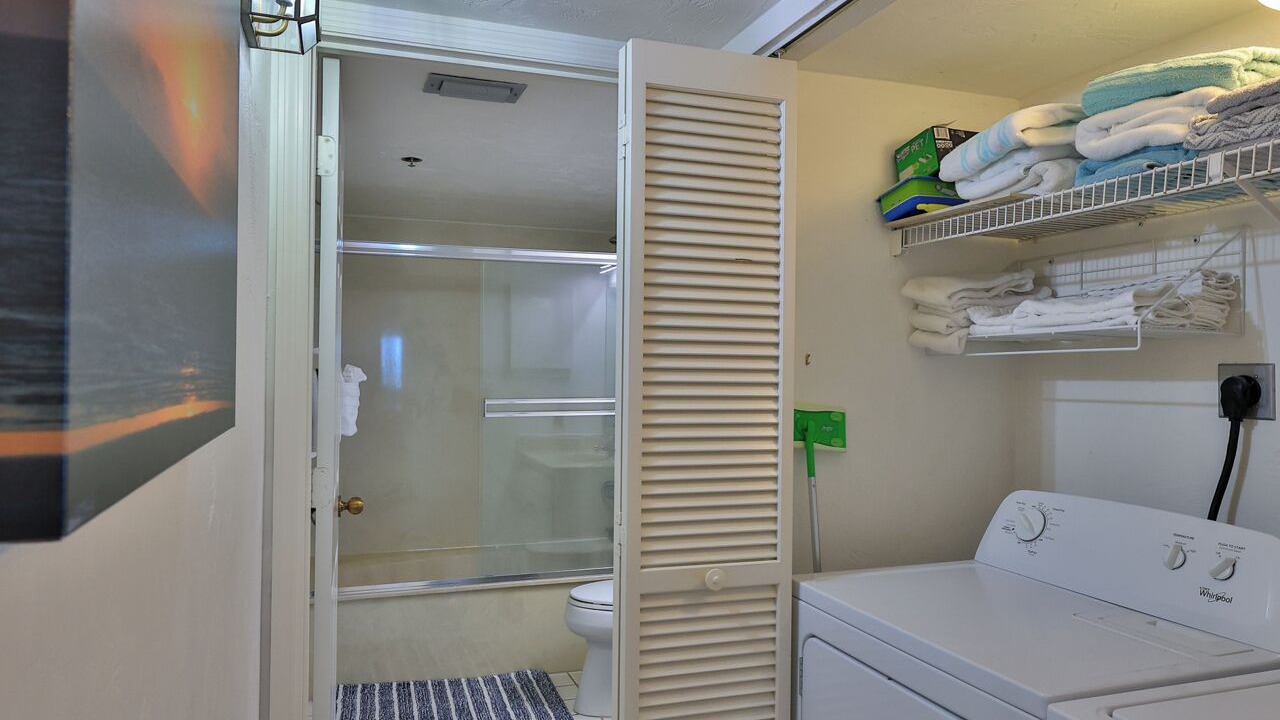Photo of Bathroom in New Smyrna Beach
