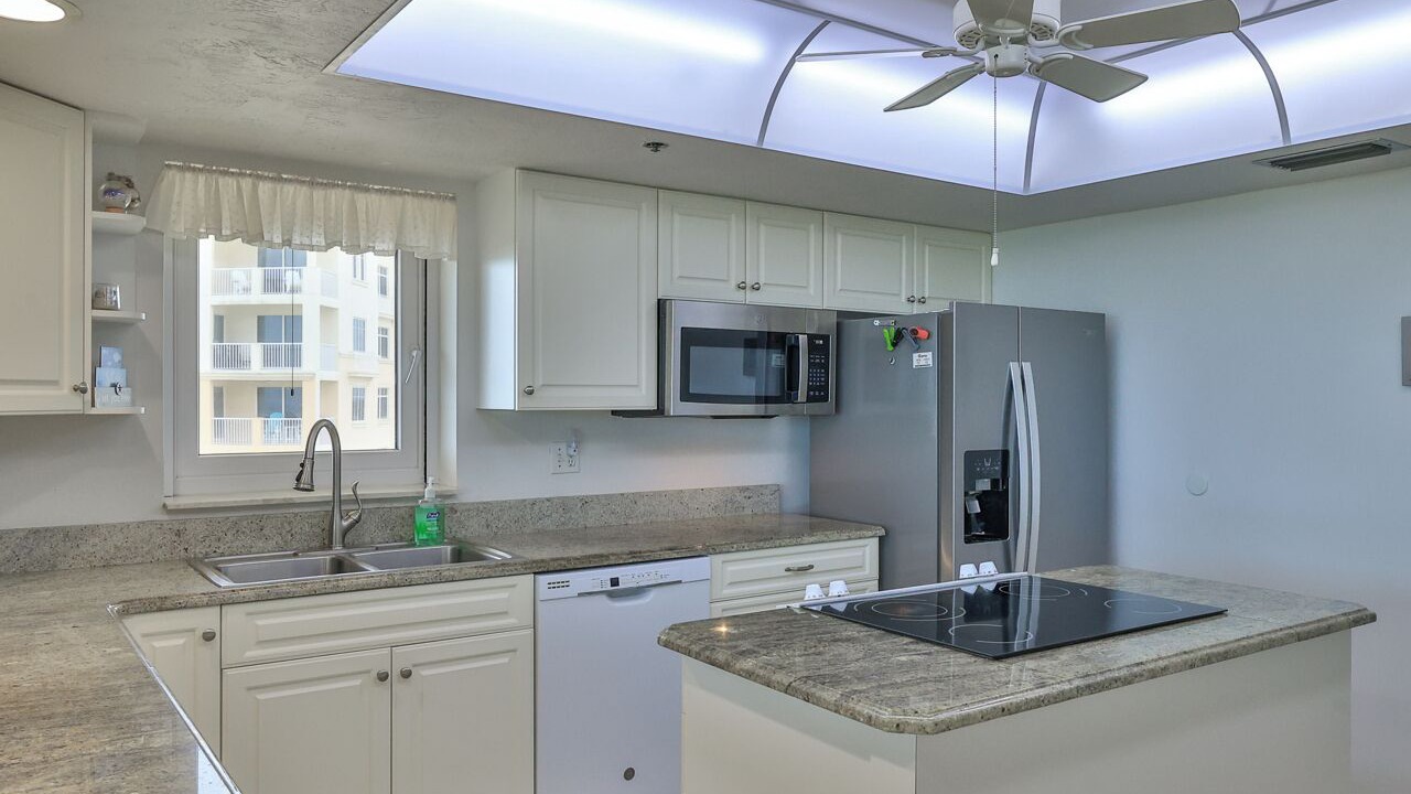 Photo of Kitchen in New Smyrna Beach