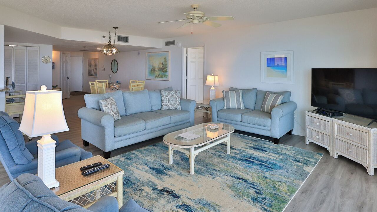 Photo of Livingroom in New Smyrna Beach
