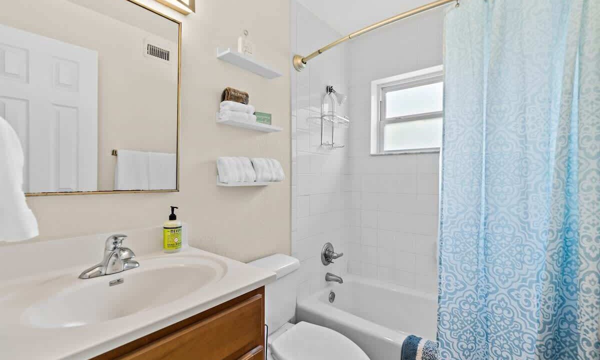 Photo of Bathroom in Port Canaveral
