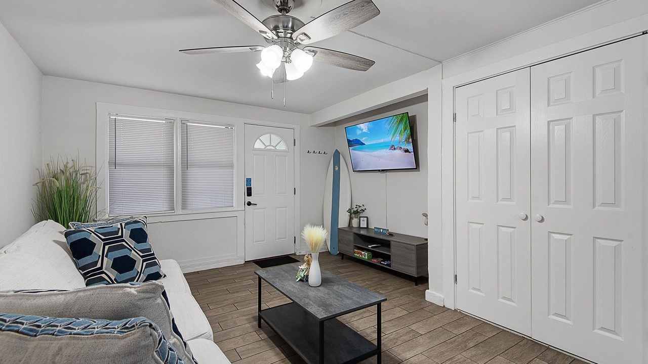 Photo of Livingroom in Kingston