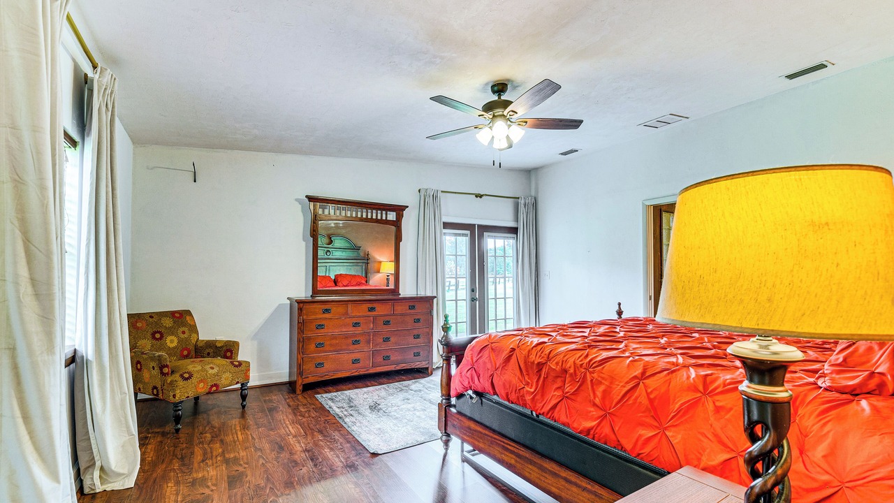 Photo of Bedroom in Micanopy