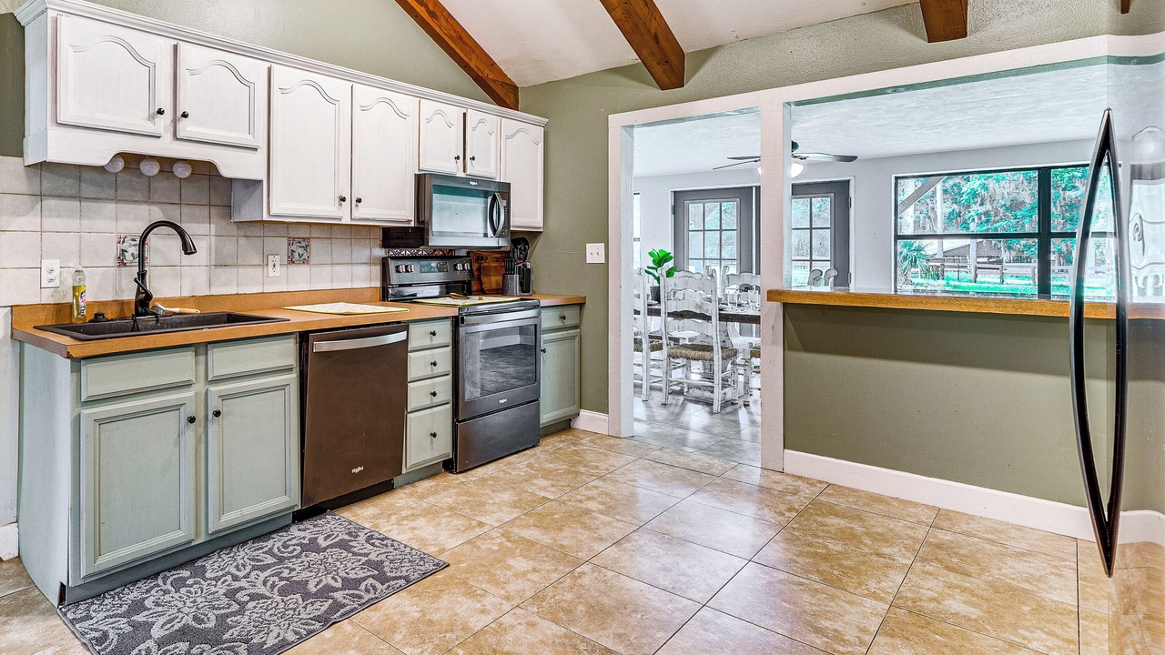 Photo of Kitchen in Micanopy