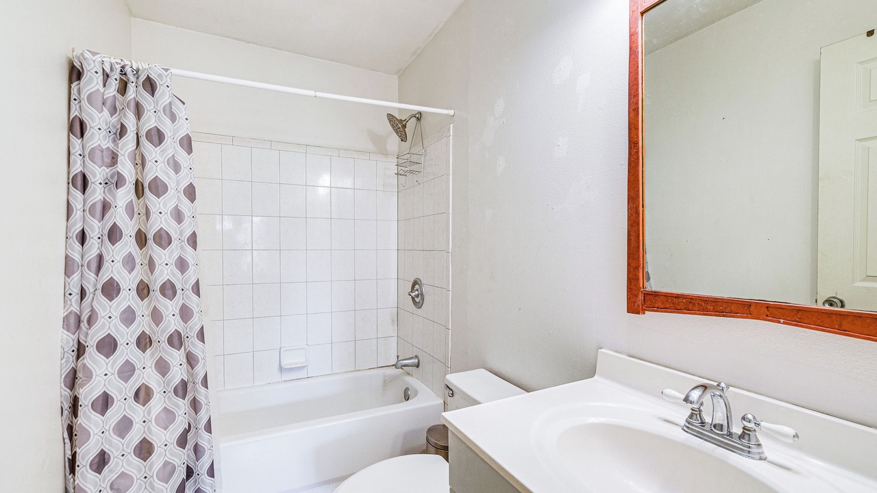 Photo of Bathroom in Micanopy