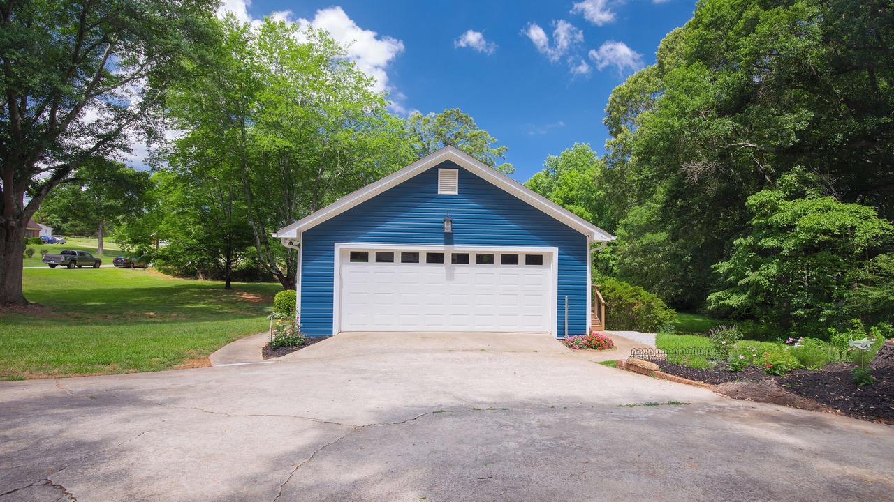 Photo of Outdoor in Powdersville
