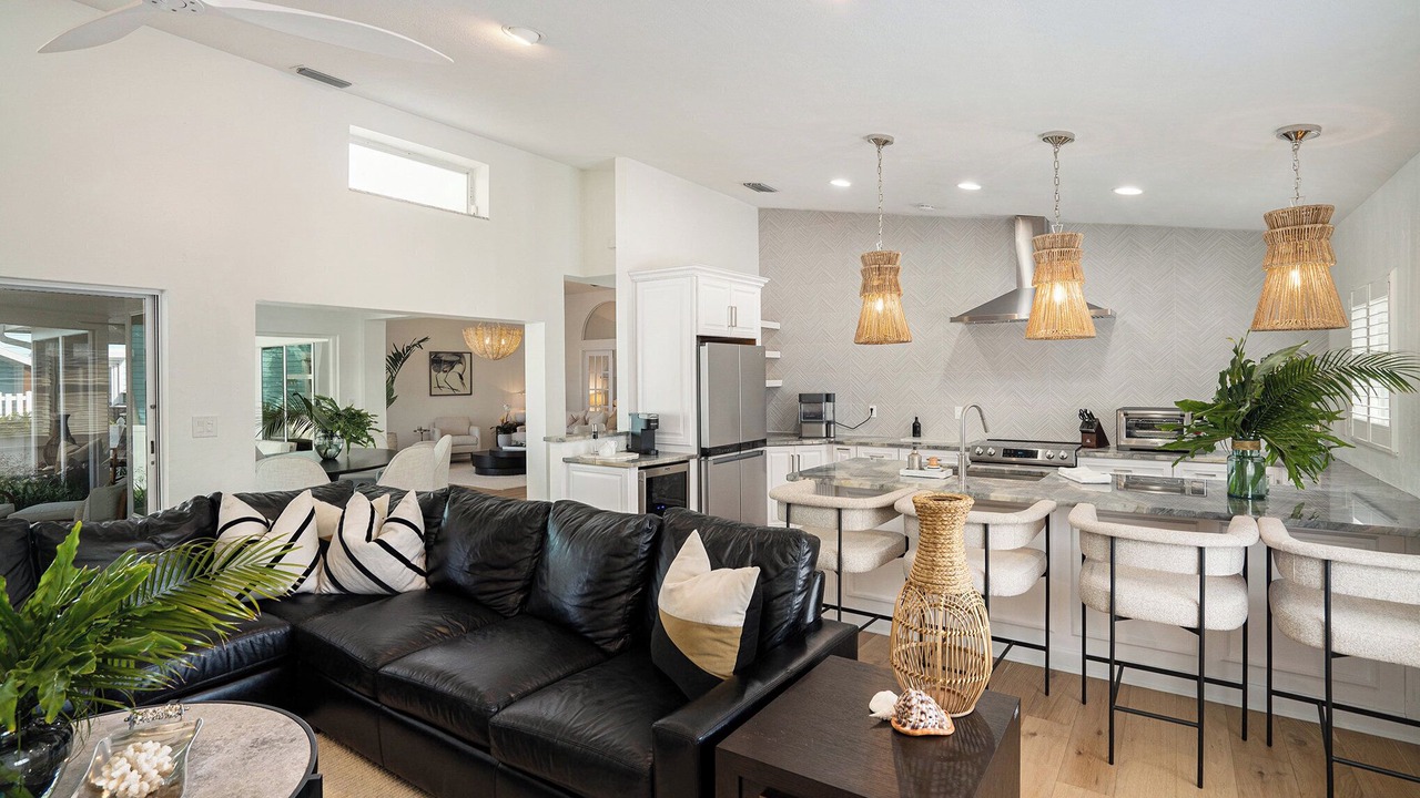Photo of Livingroom in Capri Isle