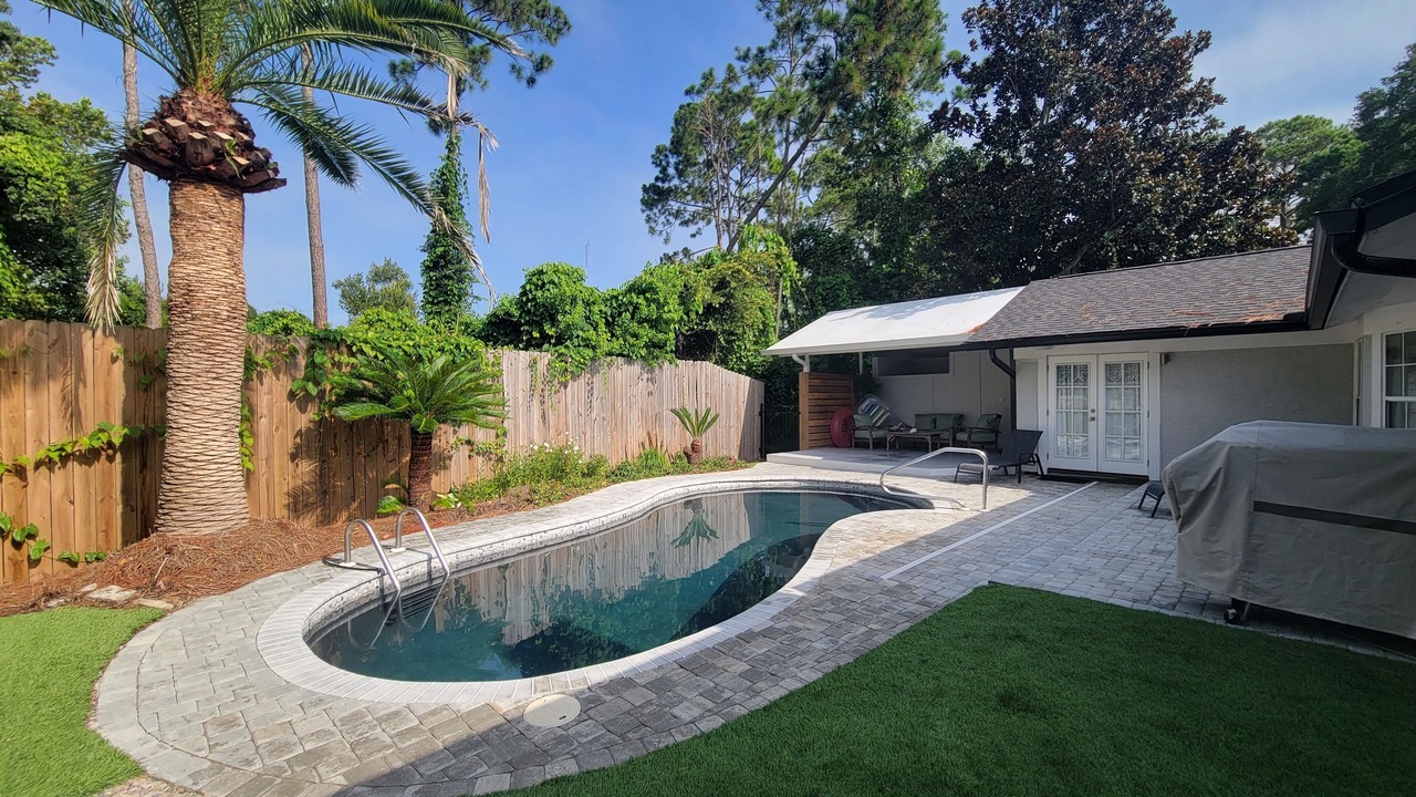 Photo of Outdoor in Thomas Drive