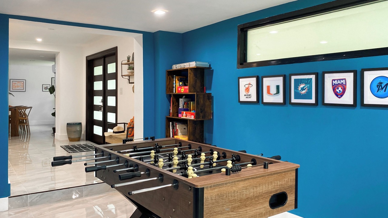 Photo of Bedroom in Ludlam