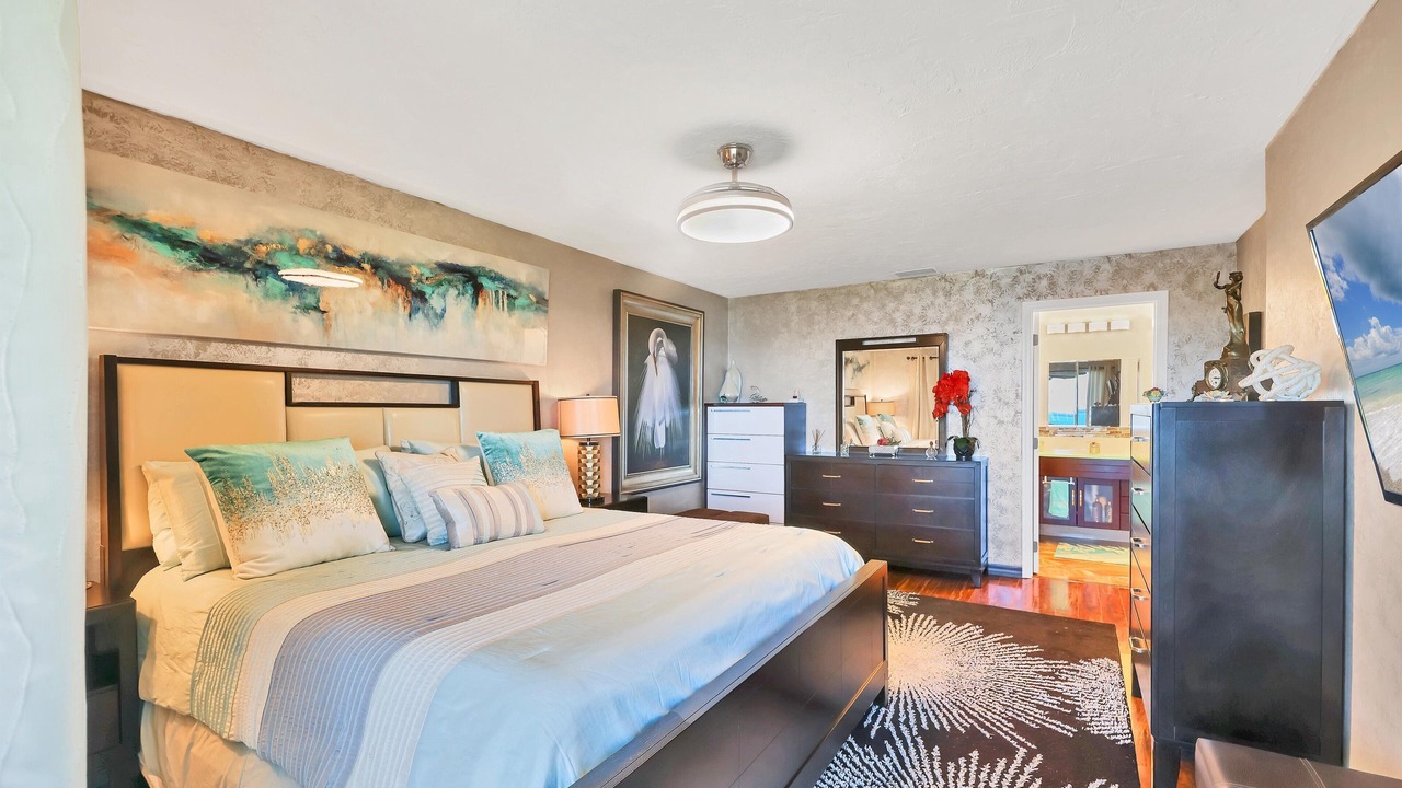 Photo of Bedroom in Longboat Key