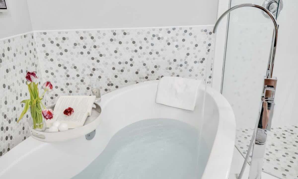 Photo of Bathroom in Arlington Park