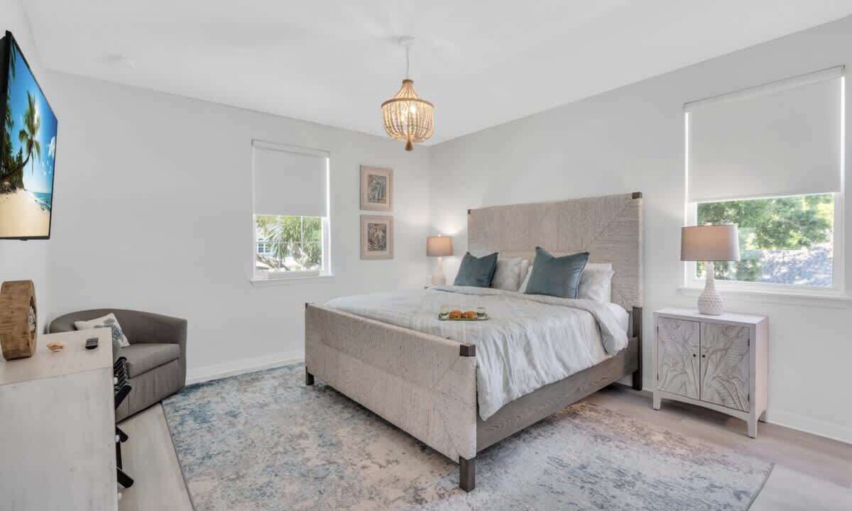 Photo of Bedroom in Arlington Park
