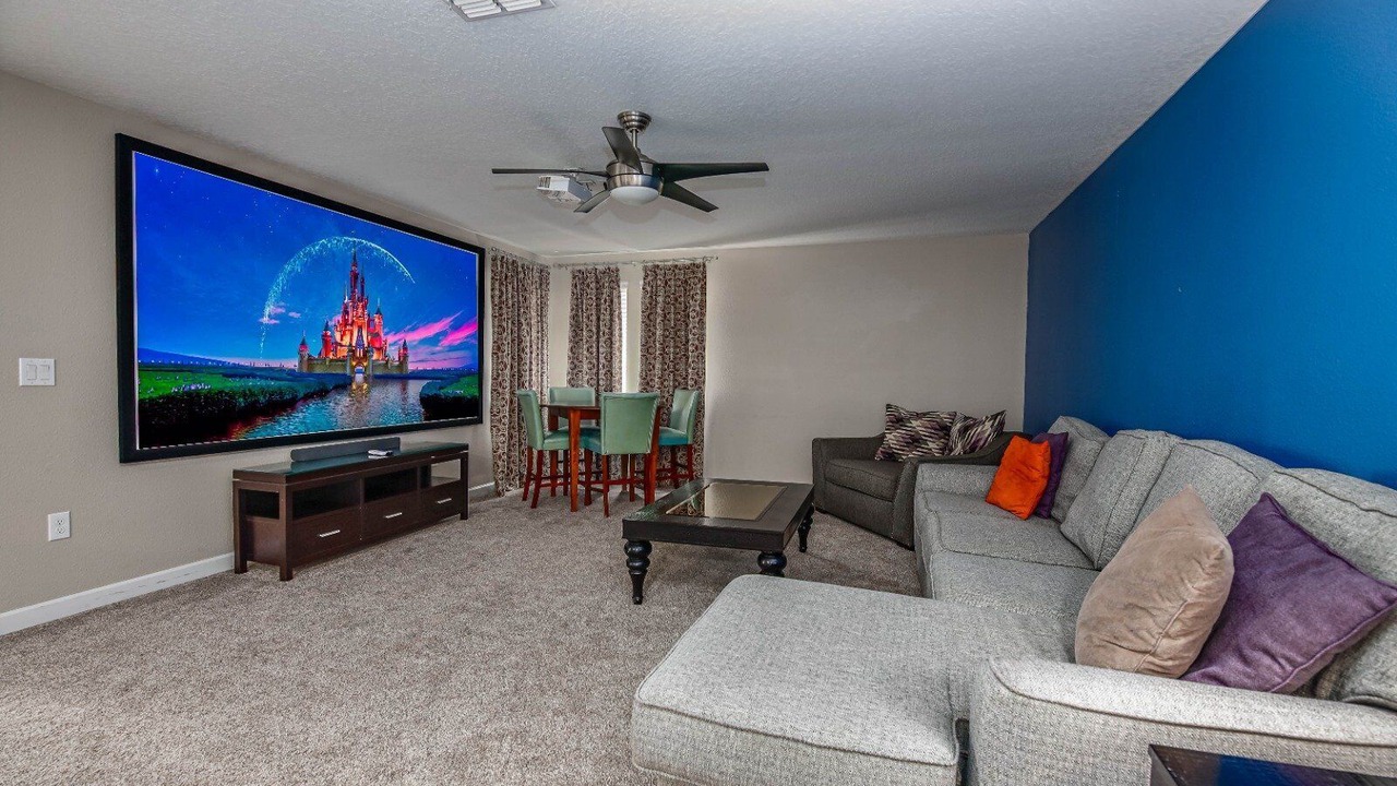 Photo of Livingroom in Davenport