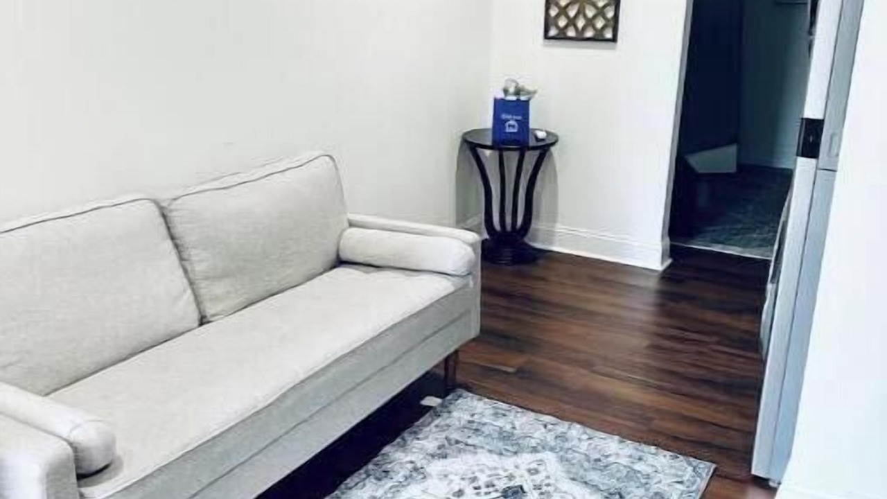 Photo of Livingroom in Colonel Elias Earle Historic District